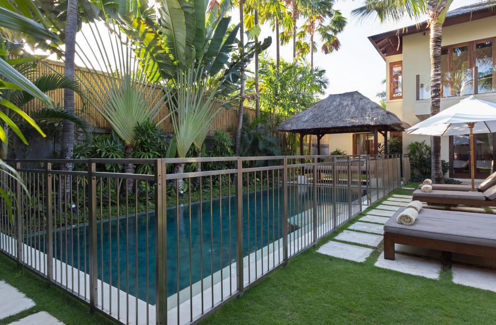 Villa Suar Drupadi Seminyak Extérieur photo