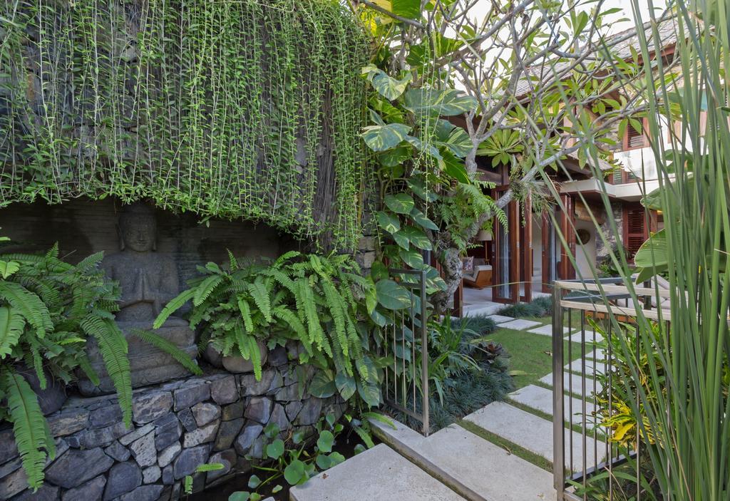 Villa Suar Drupadi Seminyak Extérieur photo