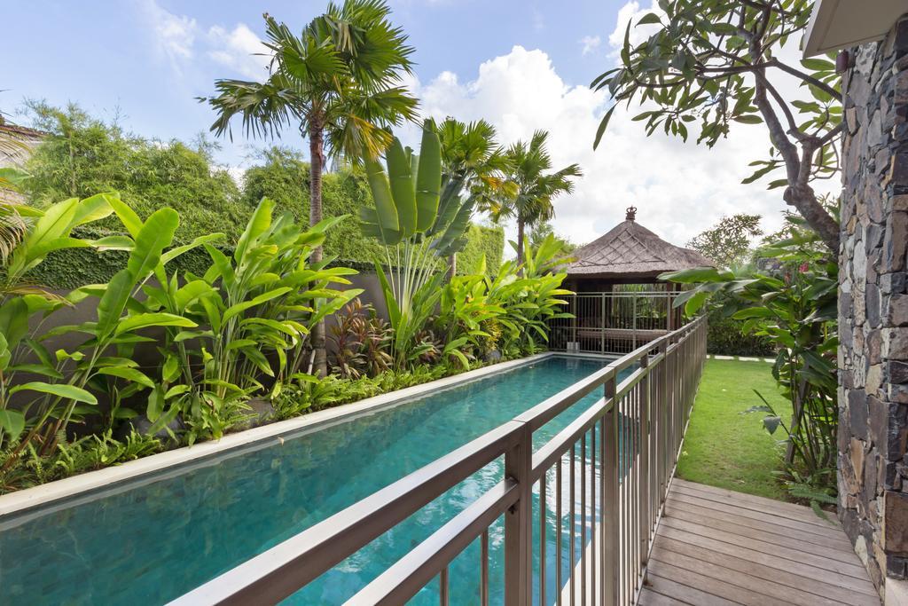 Villa Suar Drupadi Seminyak Extérieur photo
